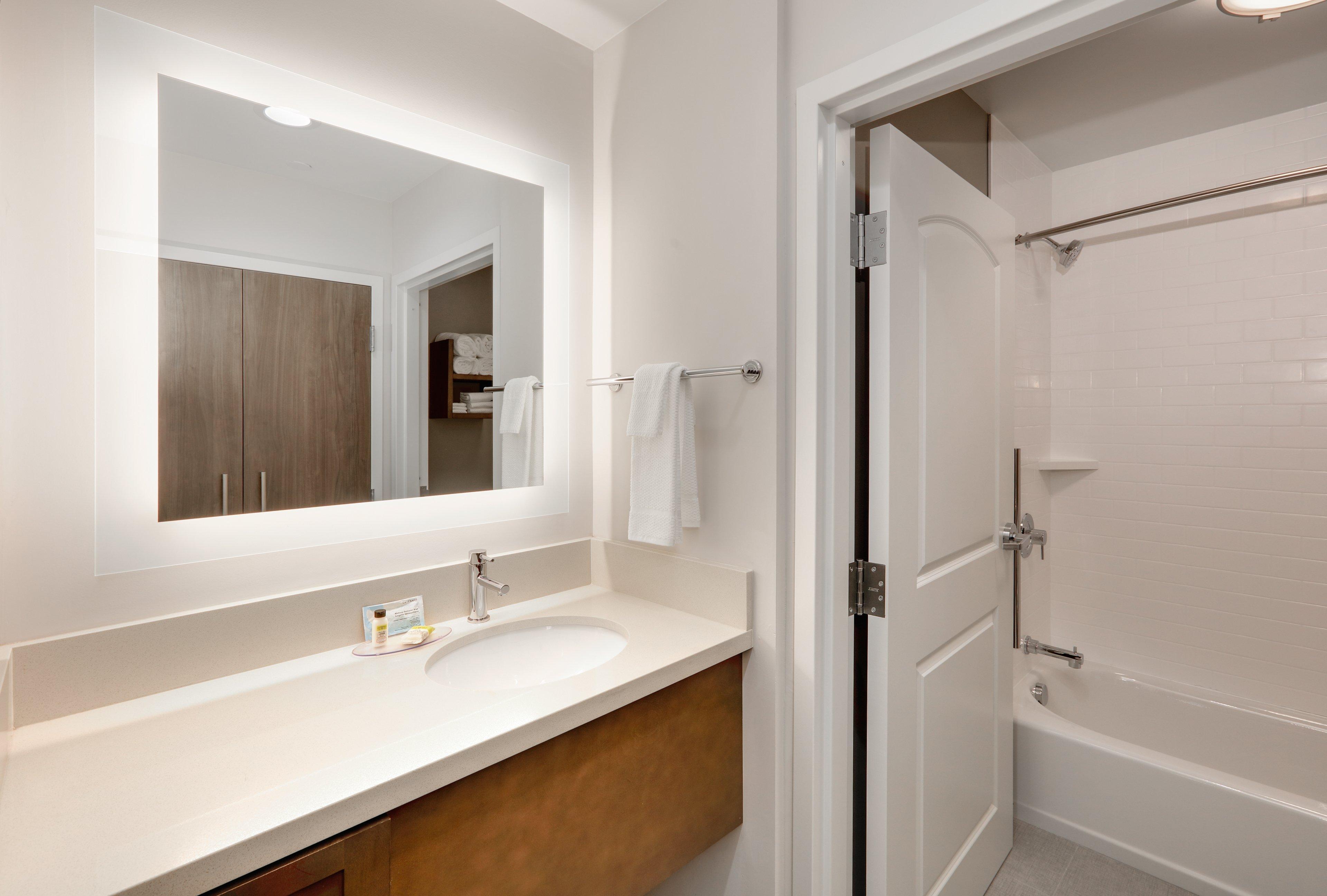 Staybridge Suites - Oklahoma City - Downtown By Ihg Ngoại thất bức ảnh